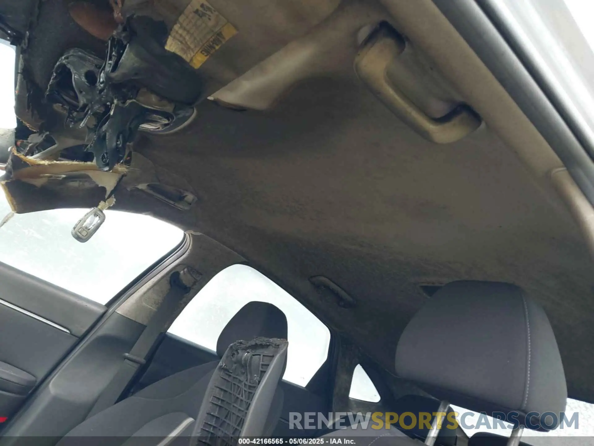 11 Photograph of a damaged car KMHL64JA1PA293790 HYUNDAI SONATA 2023