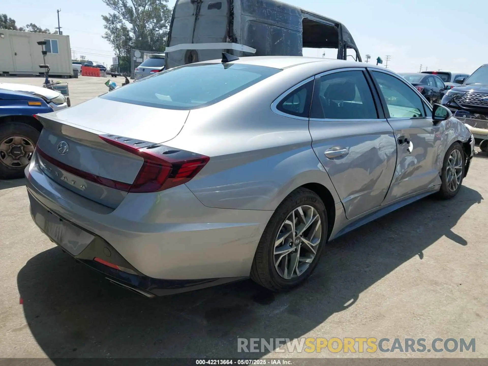4 Фотография поврежденного автомобиля KMHL64JA1PA329347 HYUNDAI SONATA 2023