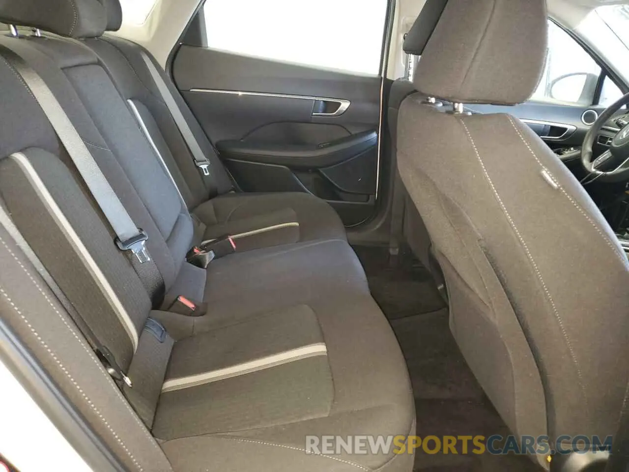 10 Фотография поврежденного автомобиля KMHL64JA2PA271717 HYUNDAI SONATA 2023