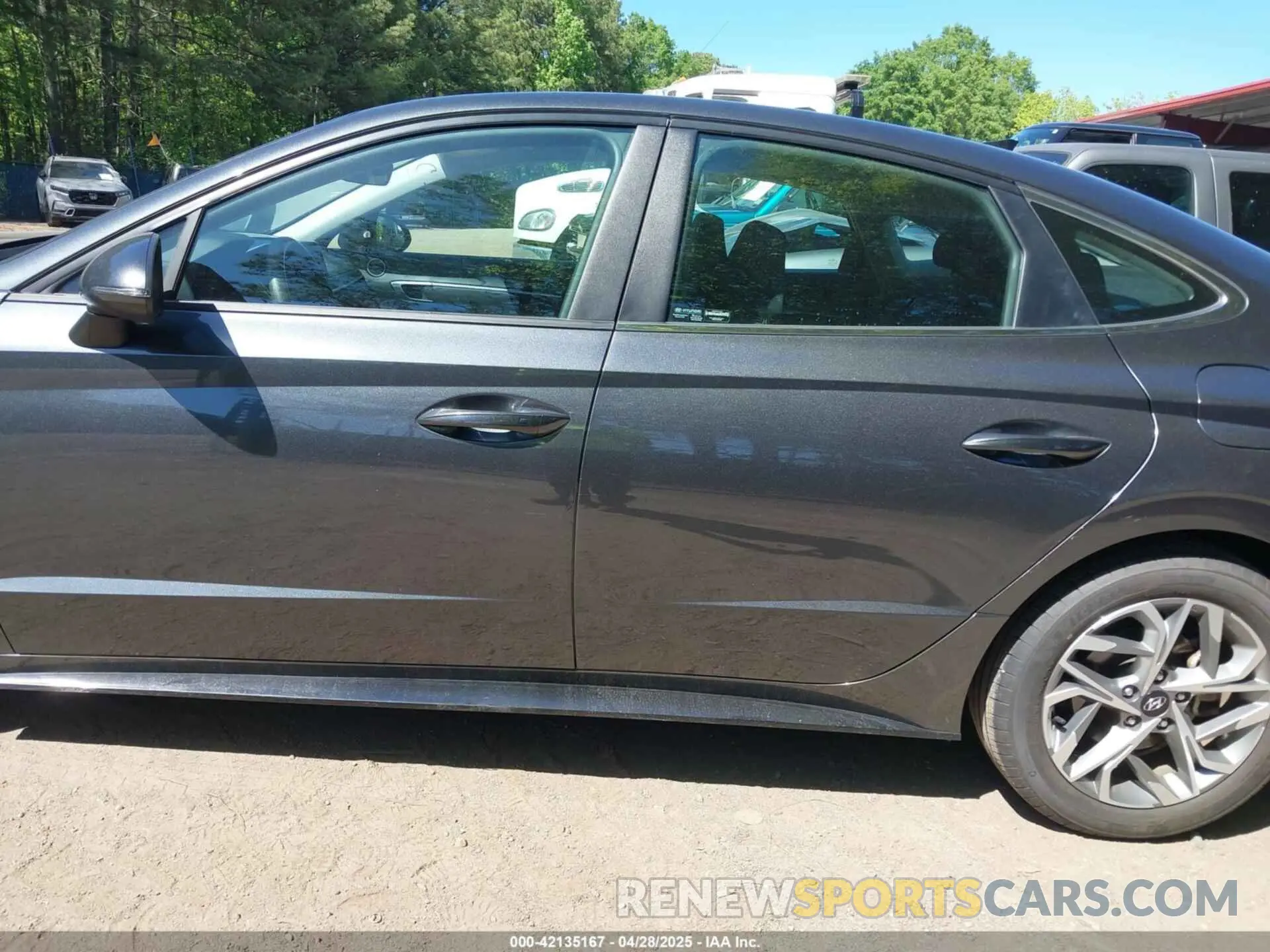 14 Photograph of a damaged car KMHL64JA3PA282418 HYUNDAI SONATA 2023