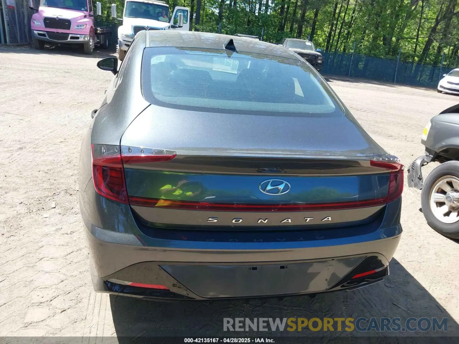 16 Photograph of a damaged car KMHL64JA3PA282418 HYUNDAI SONATA 2023