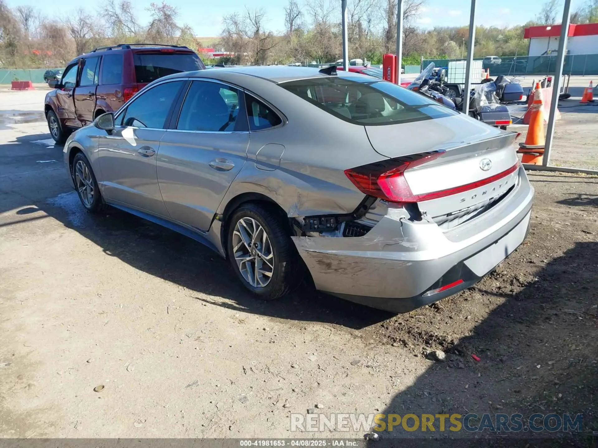 3 Photograph of a damaged car KMHL64JA6PA286379 HYUNDAI SONATA 2023