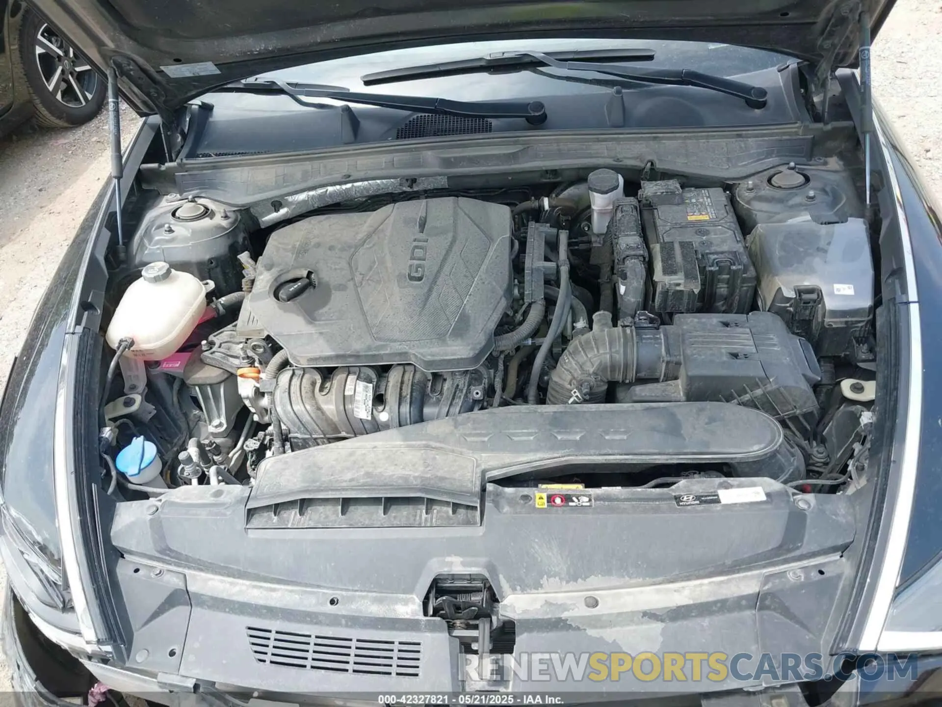 10 Photograph of a damaged car KMHL64JA7PA282826 HYUNDAI SONATA 2023