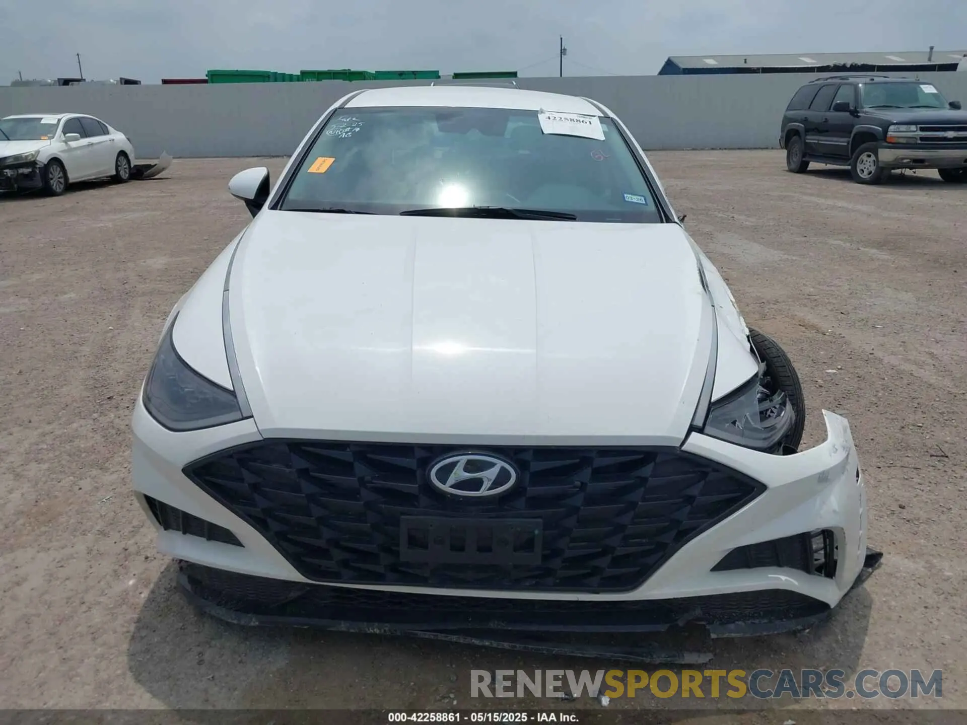 12 Photograph of a damaged car KMHL64JAXPA309954 HYUNDAI SONATA 2023