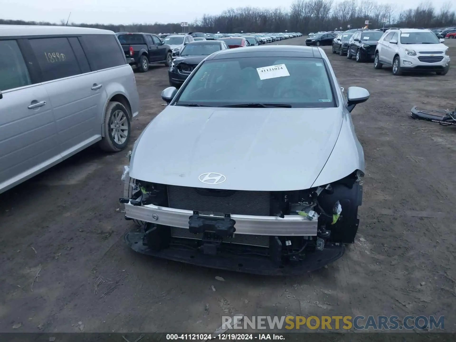12 Photograph of a damaged car KMHL14JA0RA359490 HYUNDAI SONATA 2024