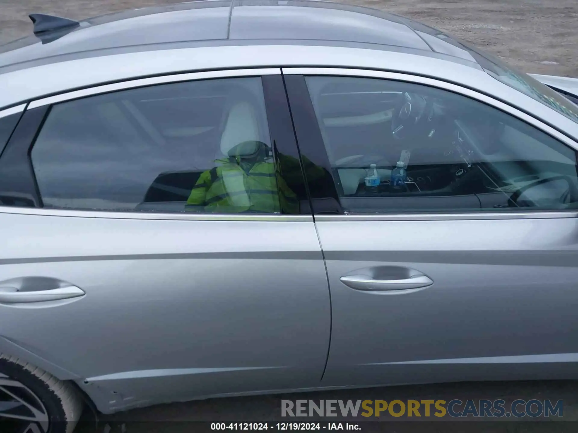 13 Photograph of a damaged car KMHL14JA0RA359490 HYUNDAI SONATA 2024