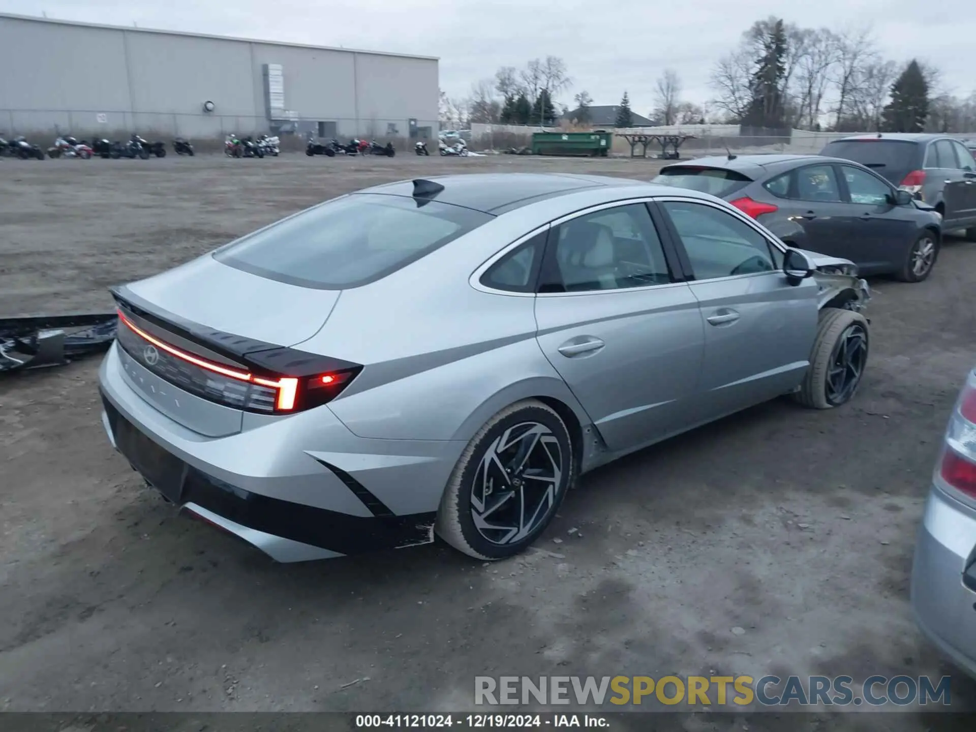4 Photograph of a damaged car KMHL14JA0RA359490 HYUNDAI SONATA 2024