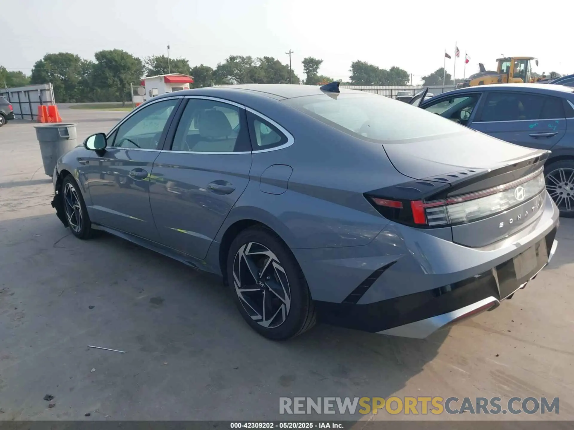 3 Фотография поврежденного автомобиля KMHL14JA2RA350015 HYUNDAI SONATA 2024