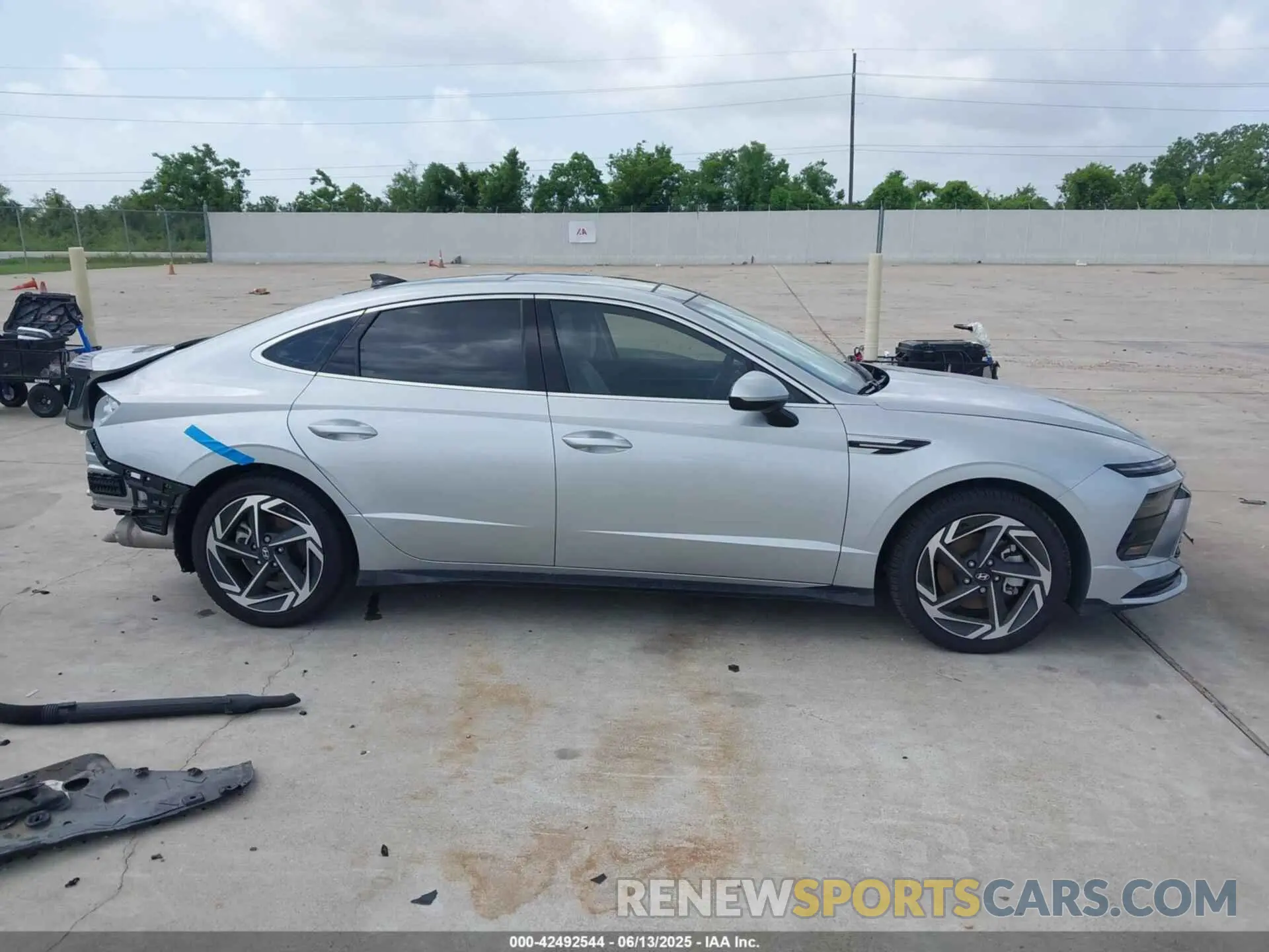 13 Photograph of a damaged car KMHL14JA2RA393396 HYUNDAI SONATA 2024