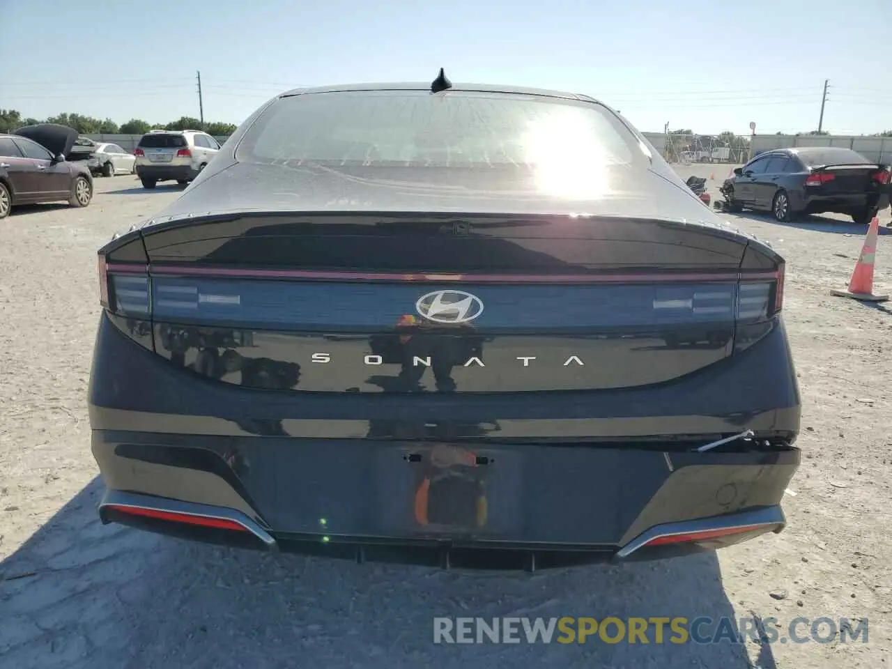 6 Photograph of a damaged car KMHL14JA3RA409346 HYUNDAI SONATA 2024