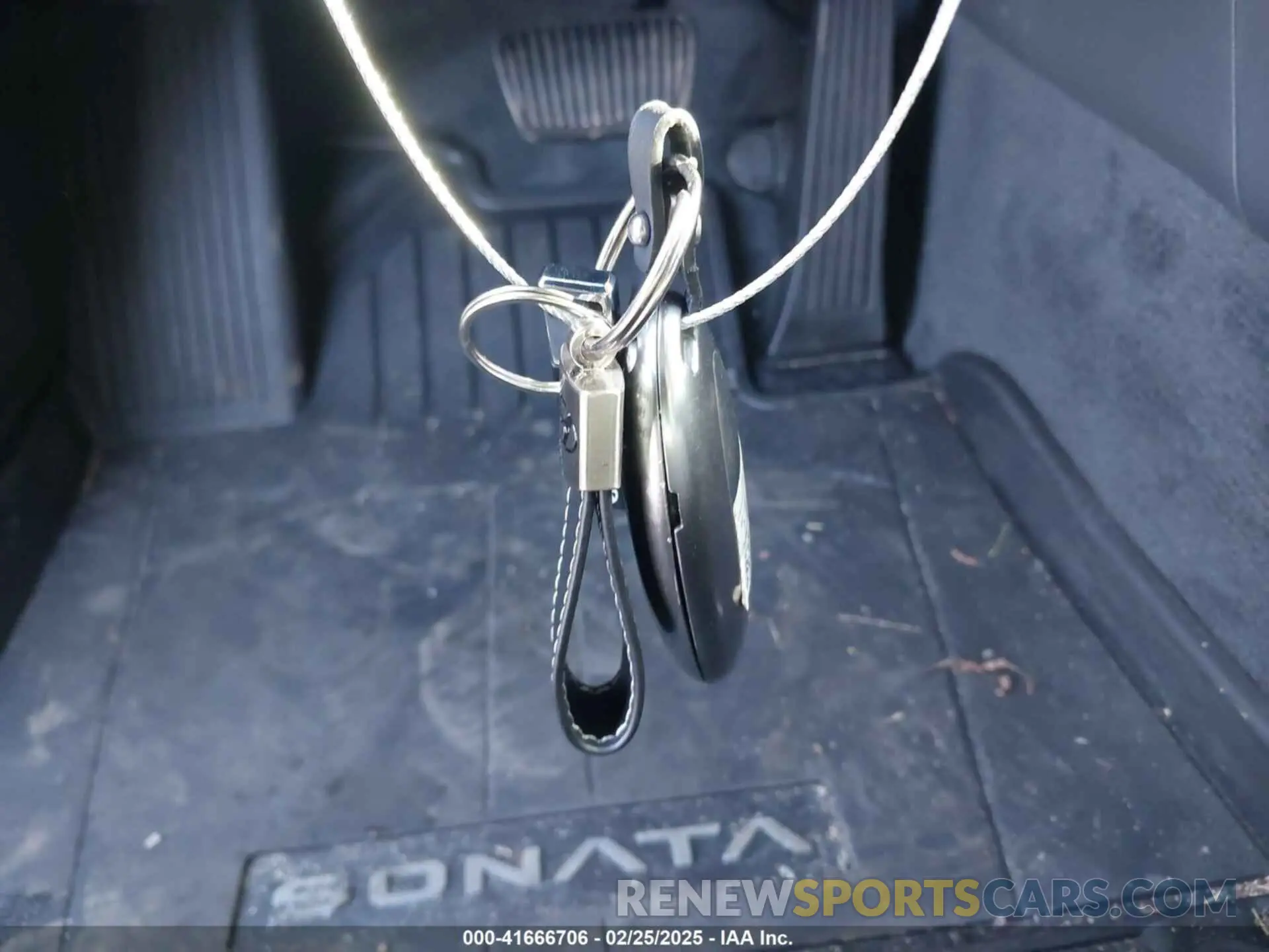 11 Photograph of a damaged car KMHL14JA6RA355640 HYUNDAI SONATA 2024