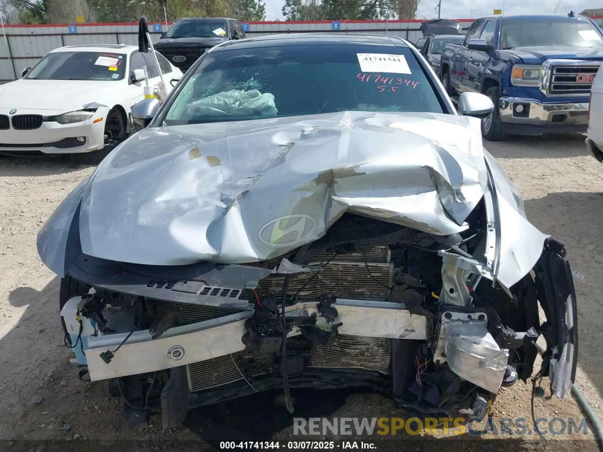 13 Photograph of a damaged car KMHL14JA8RA363268 HYUNDAI SONATA 2024