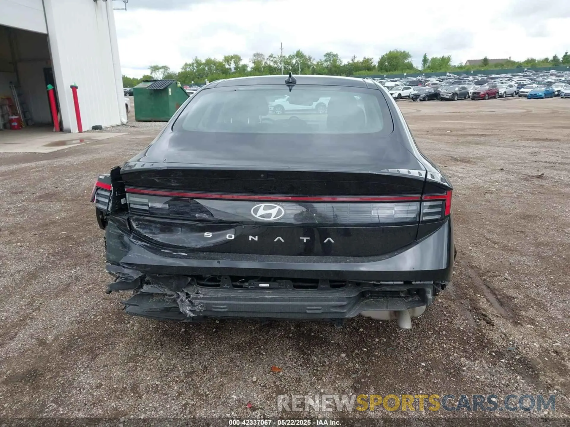 16 Photograph of a damaged car KMHL14JA8RA409343 HYUNDAI SONATA 2024
