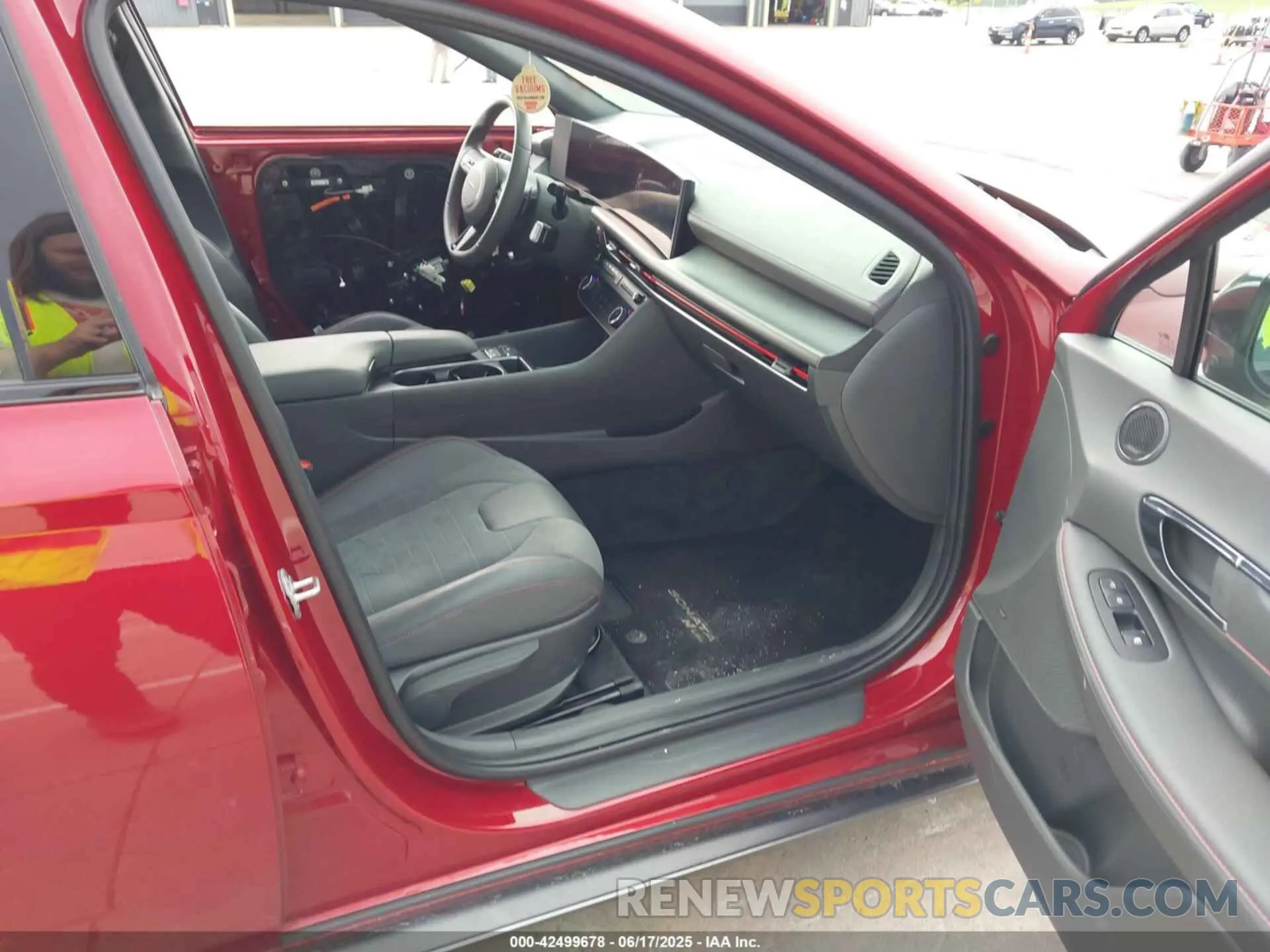 5 Photograph of a damaged car KMHL54JC9RA363916 HYUNDAI SONATA 2024