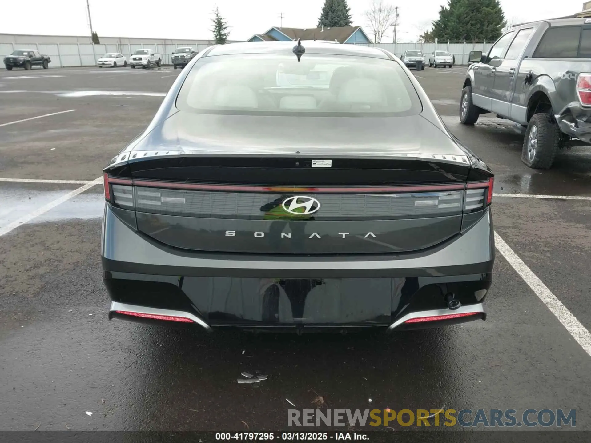 16 Photograph of a damaged car KMHL64JA0RA375982 HYUNDAI SONATA 2024