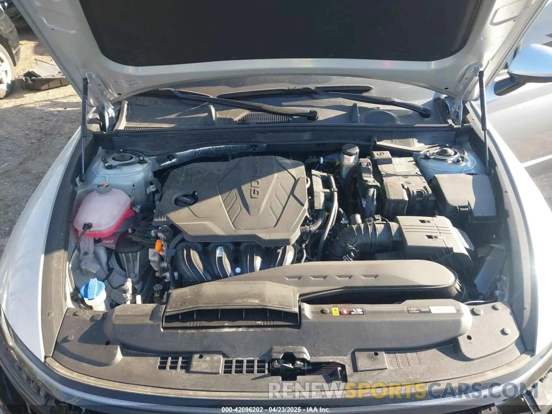 10 Photograph of a damaged car KMHL64JA1RA405166 HYUNDAI SONATA 2024