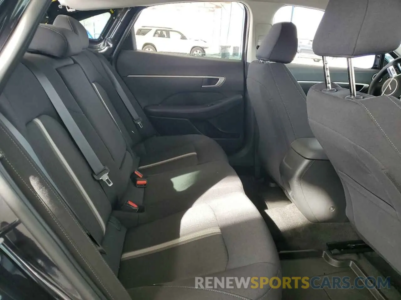 11 Photograph of a damaged car KMHL64JA3RA389052 HYUNDAI SONATA 2024