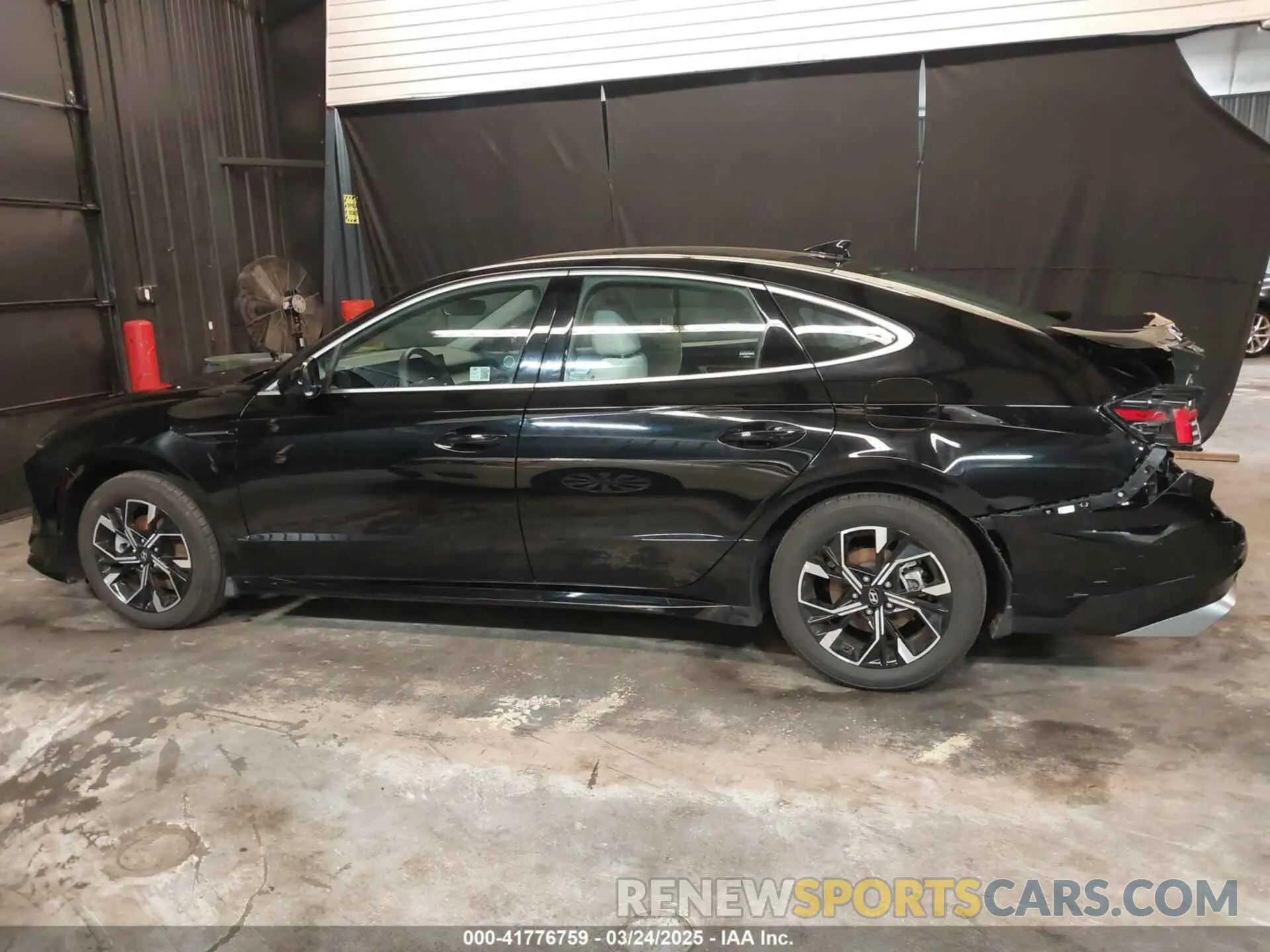 15 Фотография поврежденного автомобиля KMHL64JA3RA408179 HYUNDAI SONATA 2024