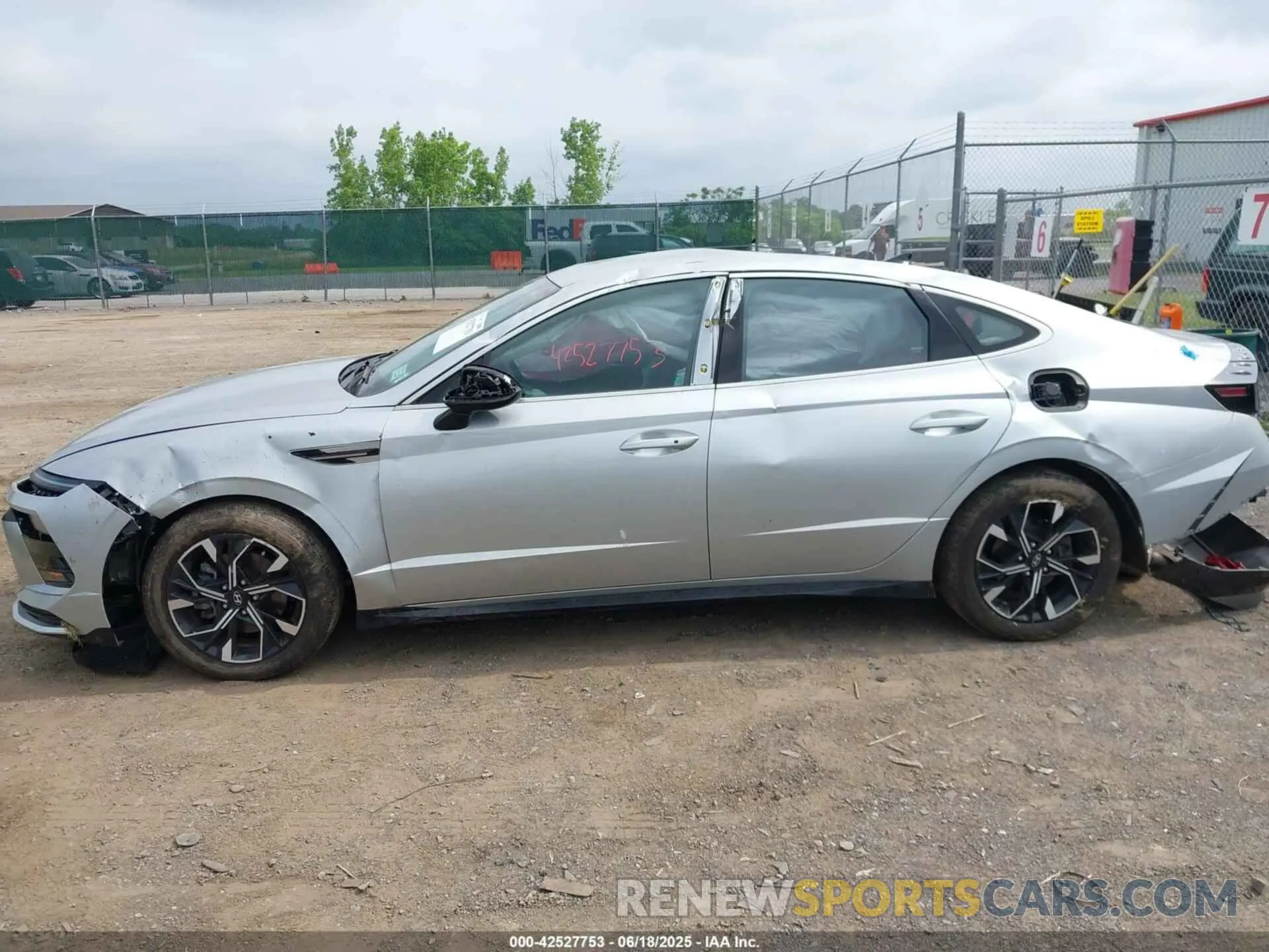 14 Photograph of a damaged car KMHL64JA4RA368422 HYUNDAI SONATA 2024