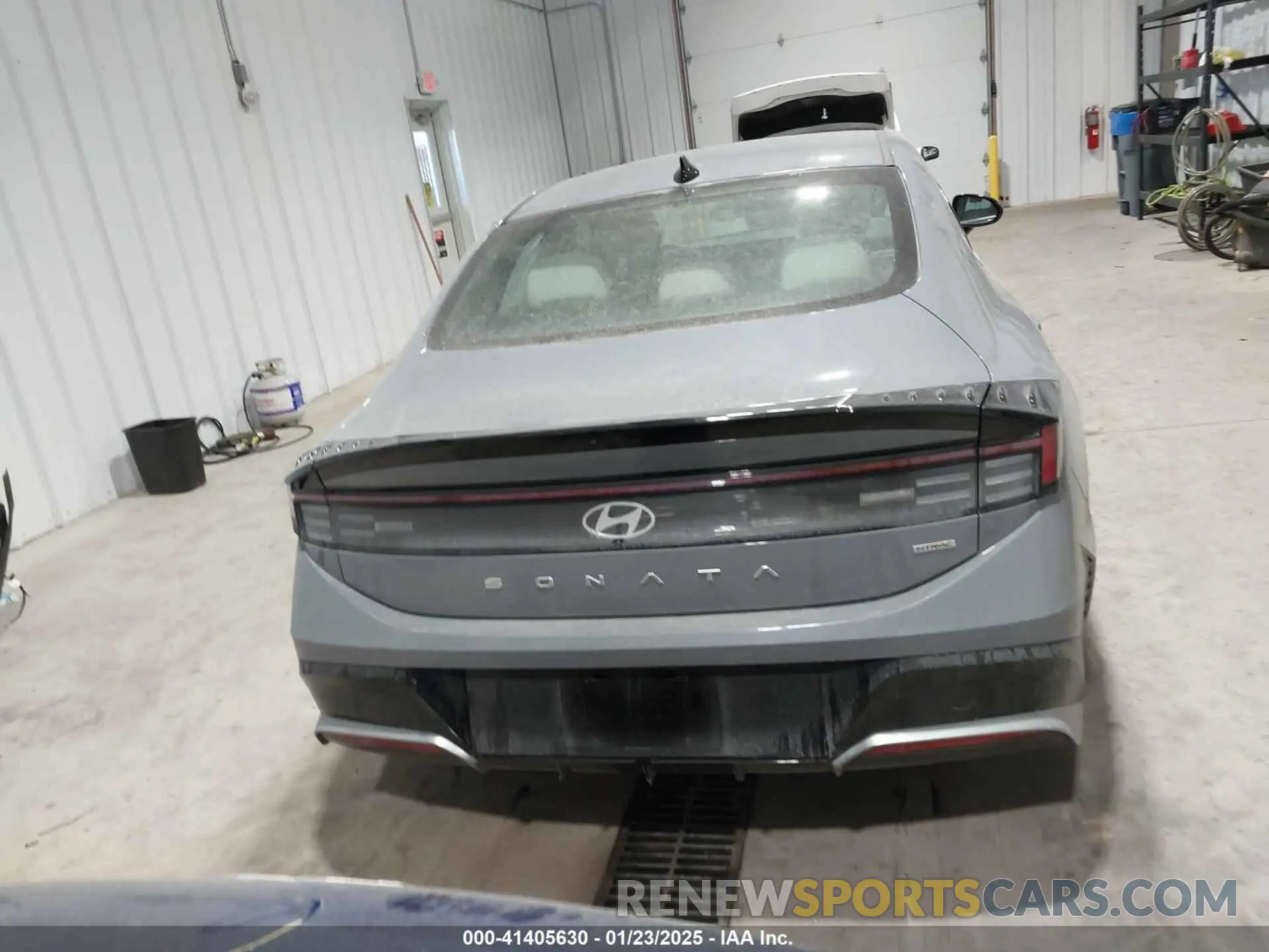 17 Photograph of a damaged car KMHL64JA4RA395085 HYUNDAI SONATA 2024
