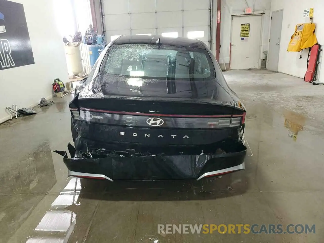 6 Photograph of a damaged car KMHL64JA5RA373323 HYUNDAI SONATA 2024