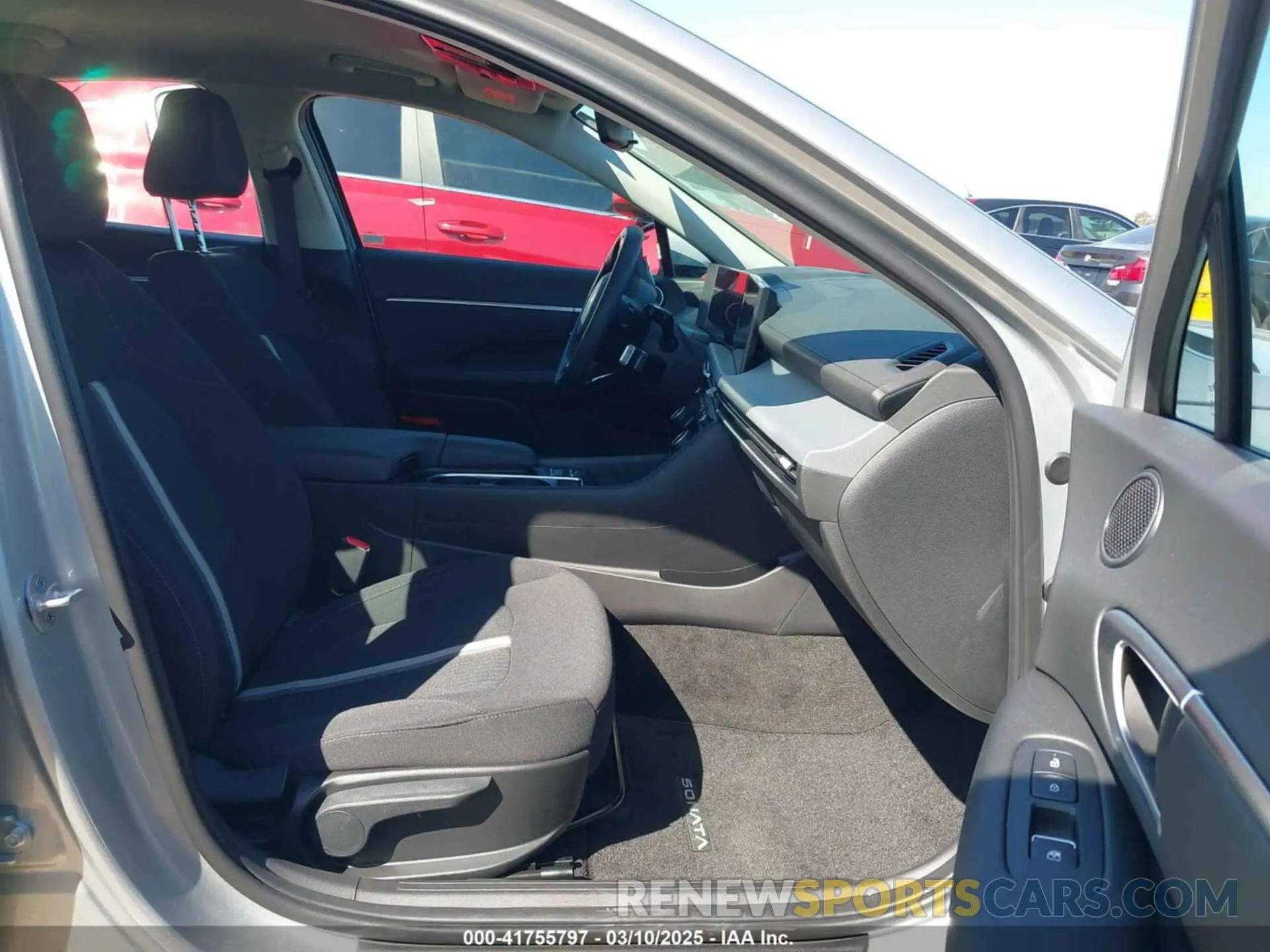 5 Photograph of a damaged car KMHL64JA5RA395421 HYUNDAI SONATA 2024
