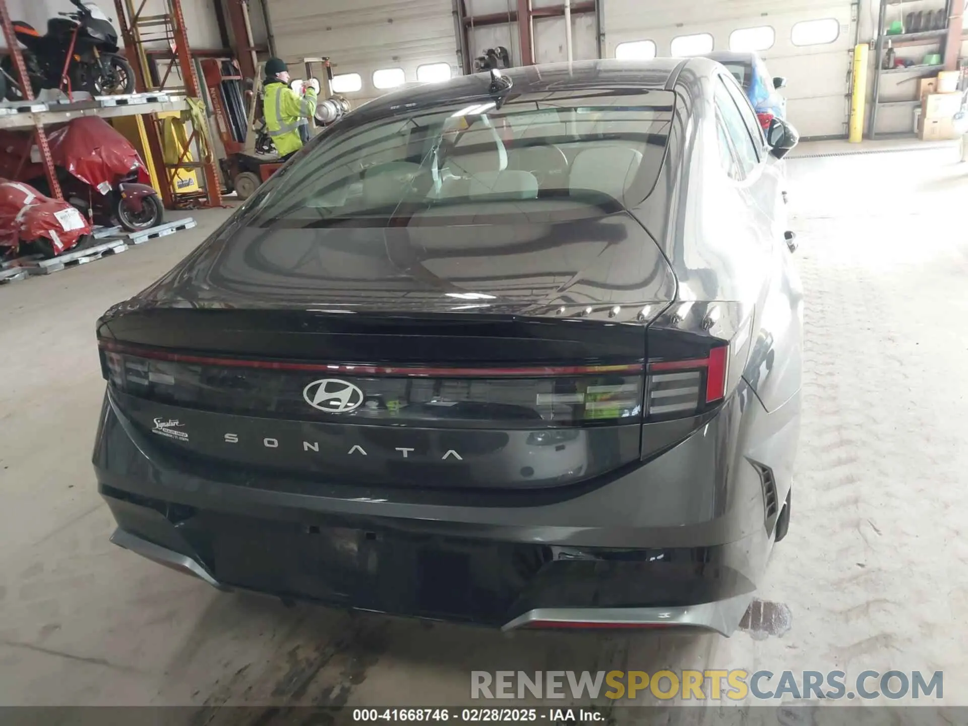 16 Photograph of a damaged car KMHL64JA5RA410600 HYUNDAI SONATA 2024