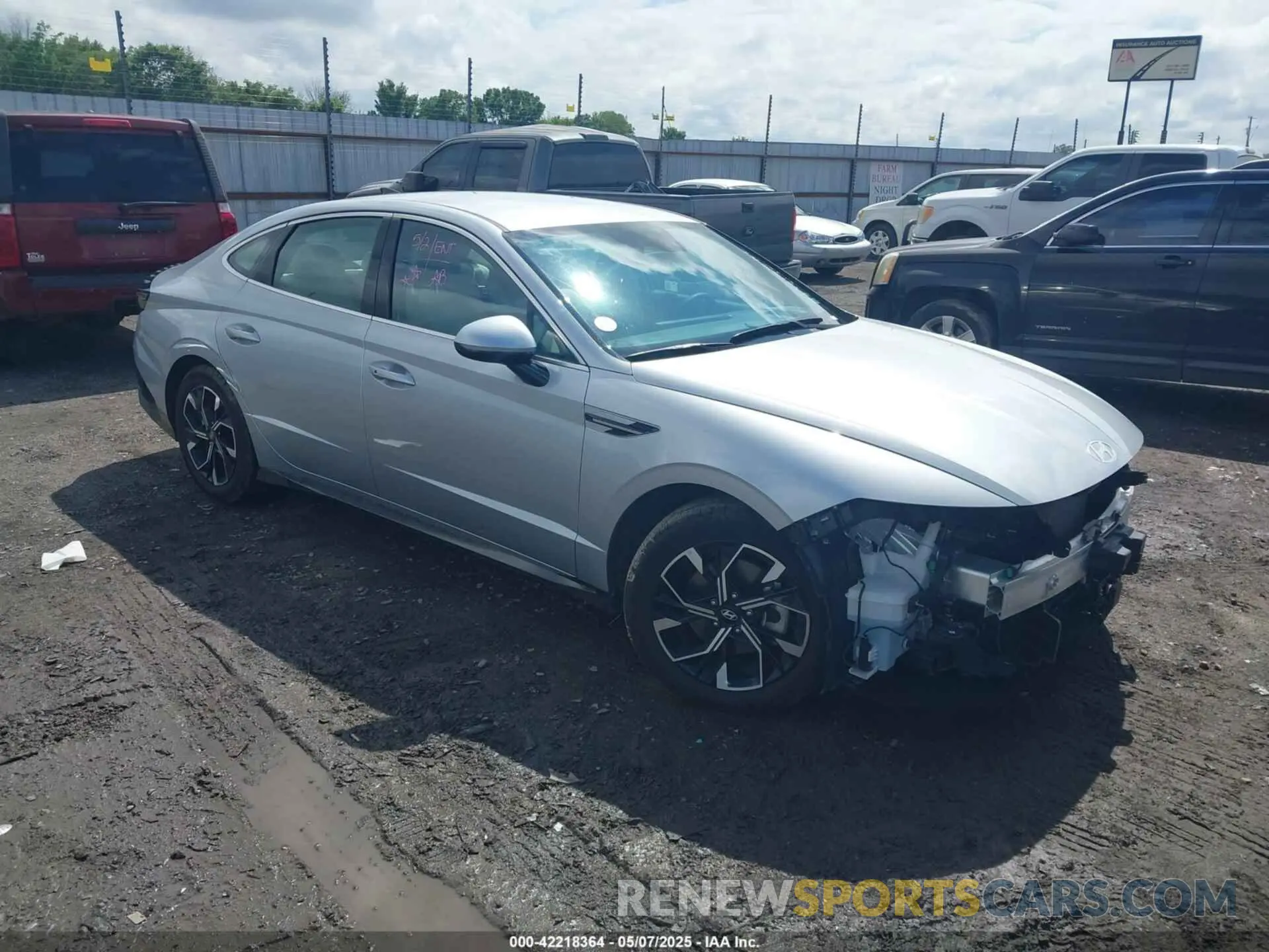 1 Photograph of a damaged car KMHL64JA7RA385845 HYUNDAI SONATA 2024