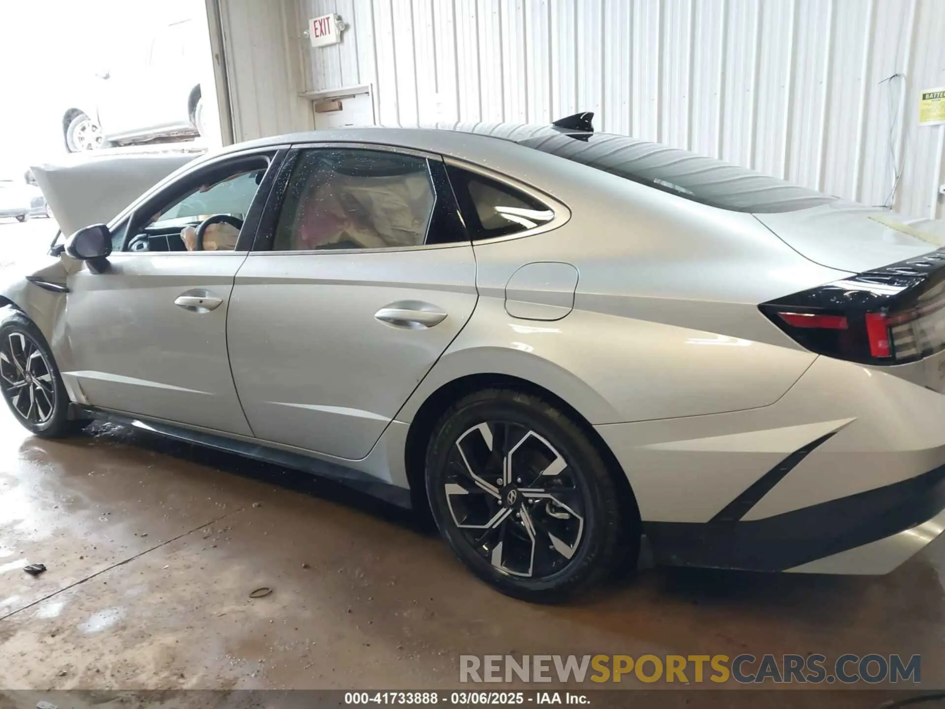 13 Photograph of a damaged car KMHL64JA7RA398076 HYUNDAI SONATA 2024