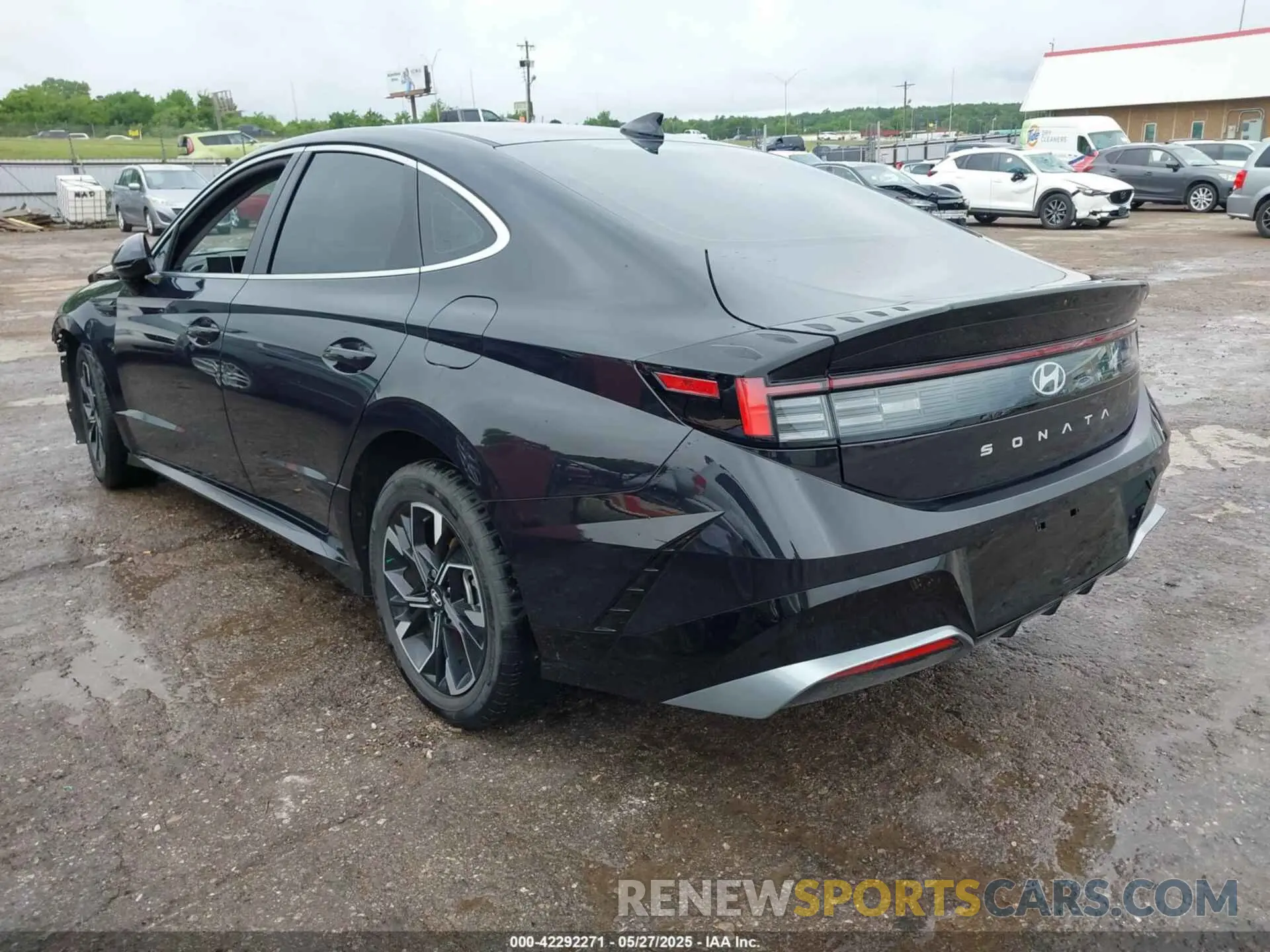3 Photograph of a damaged car KMHL64JA8RA353860 HYUNDAI SONATA 2024