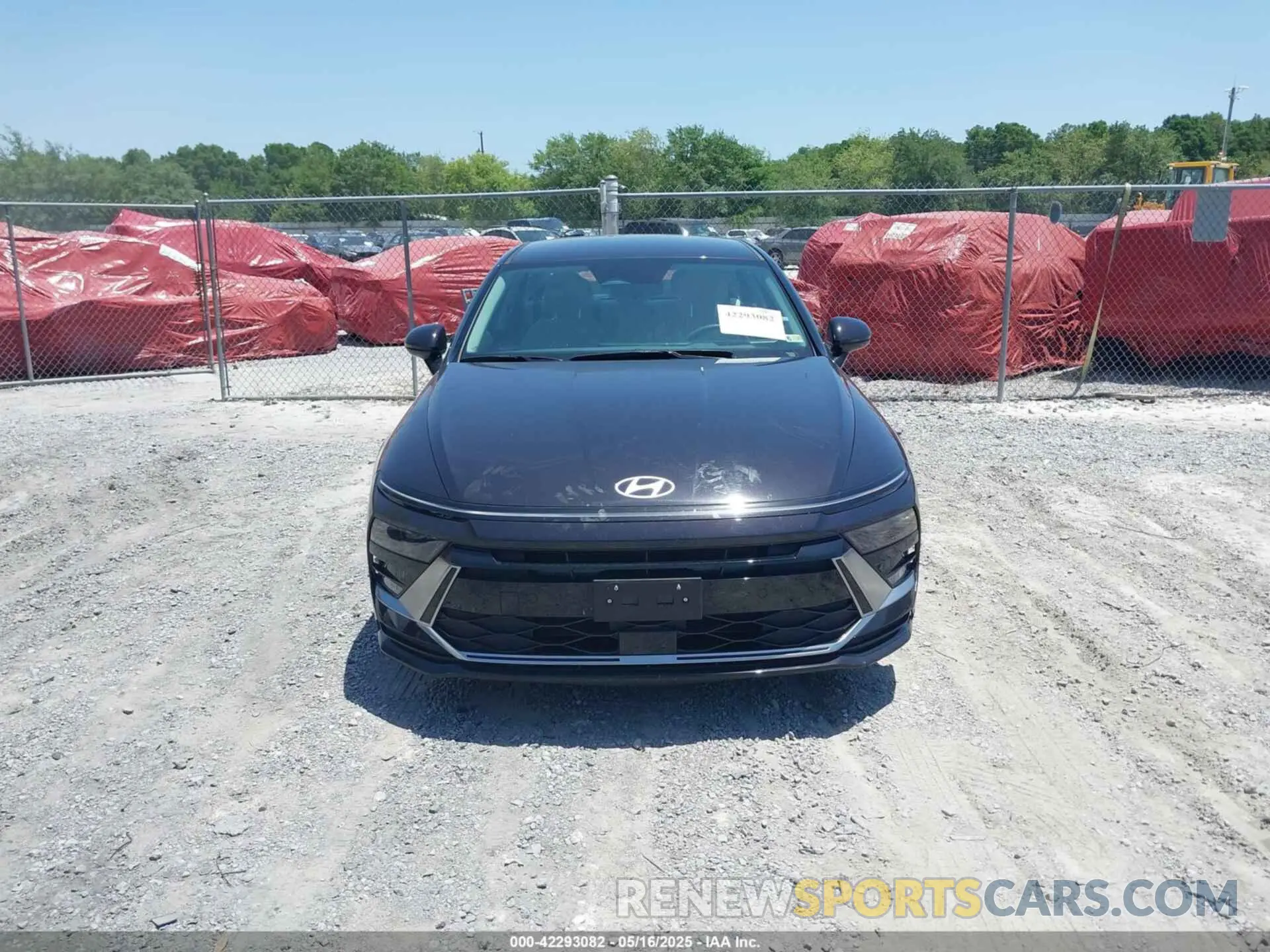 12 Photograph of a damaged car KMHL64JA8RA400479 HYUNDAI SONATA 2024