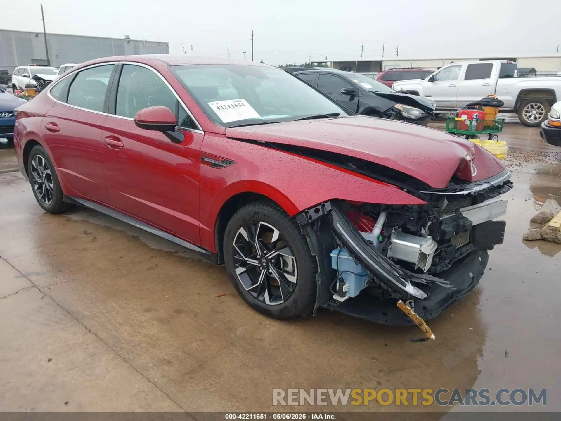 1 Photograph of a damaged car KMHL64JA9RA379626 HYUNDAI SONATA 2024