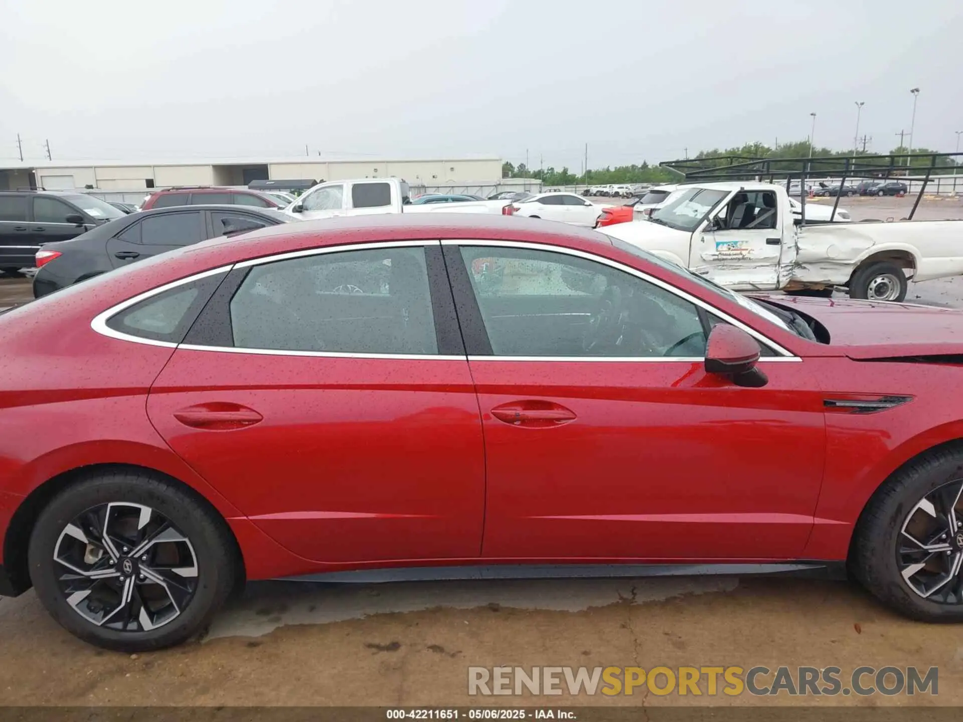 14 Photograph of a damaged car KMHL64JA9RA379626 HYUNDAI SONATA 2024