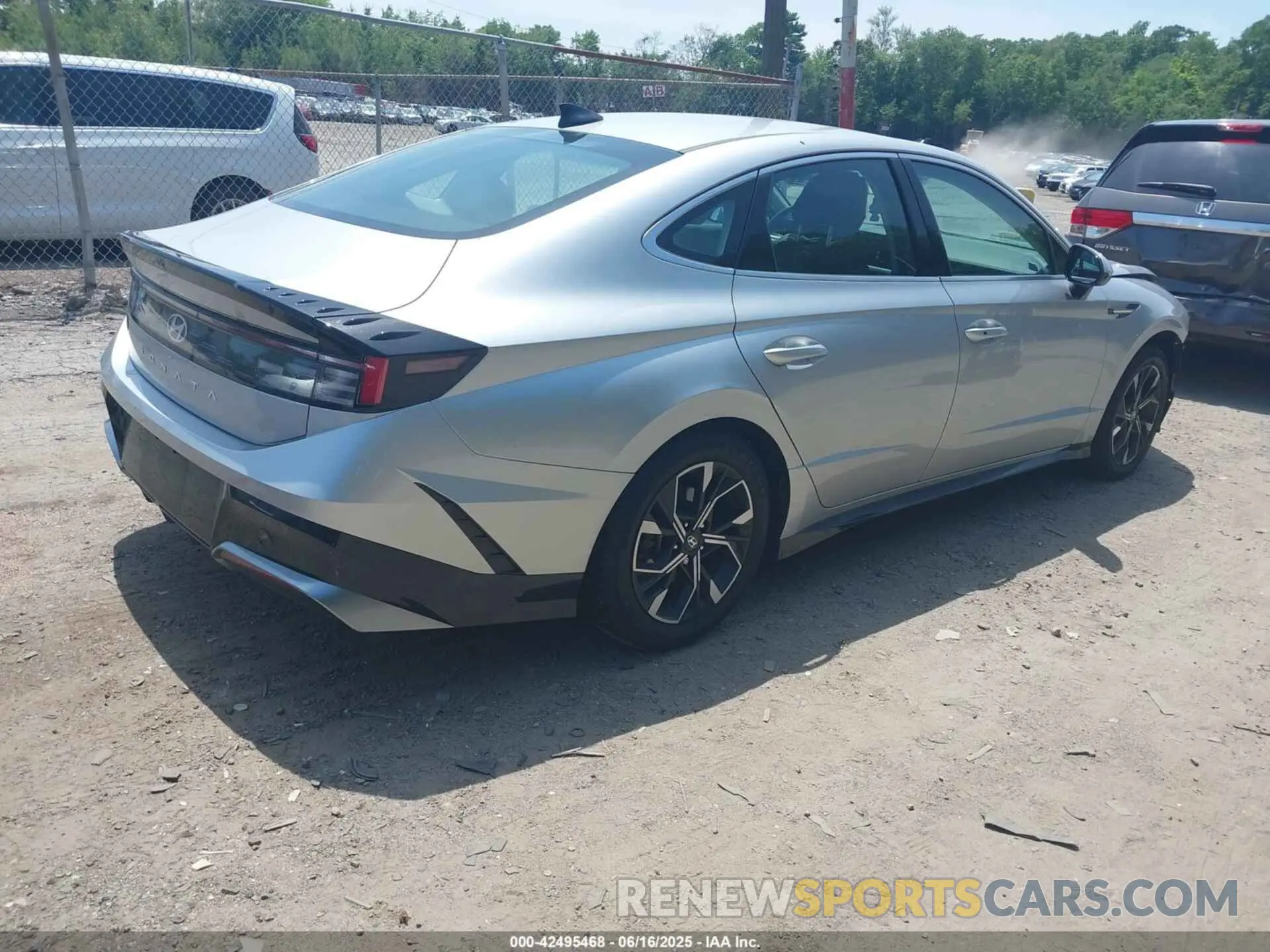 4 Photograph of a damaged car KMHL64JA9RA409255 HYUNDAI SONATA 2024