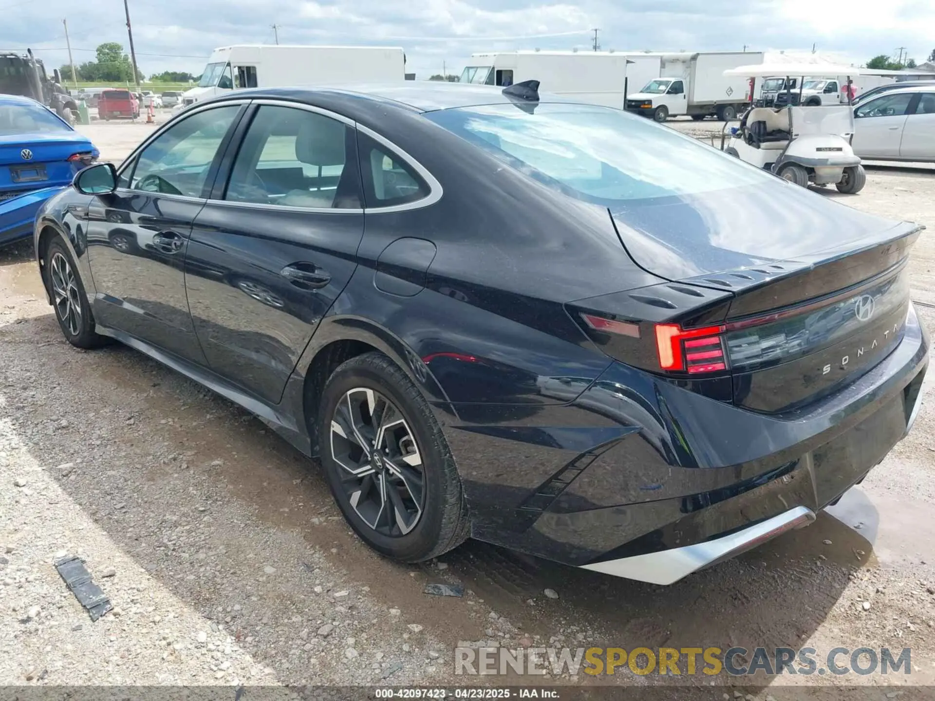 3 Photograph of a damaged car KMHL64JA9RA412687 HYUNDAI SONATA 2024