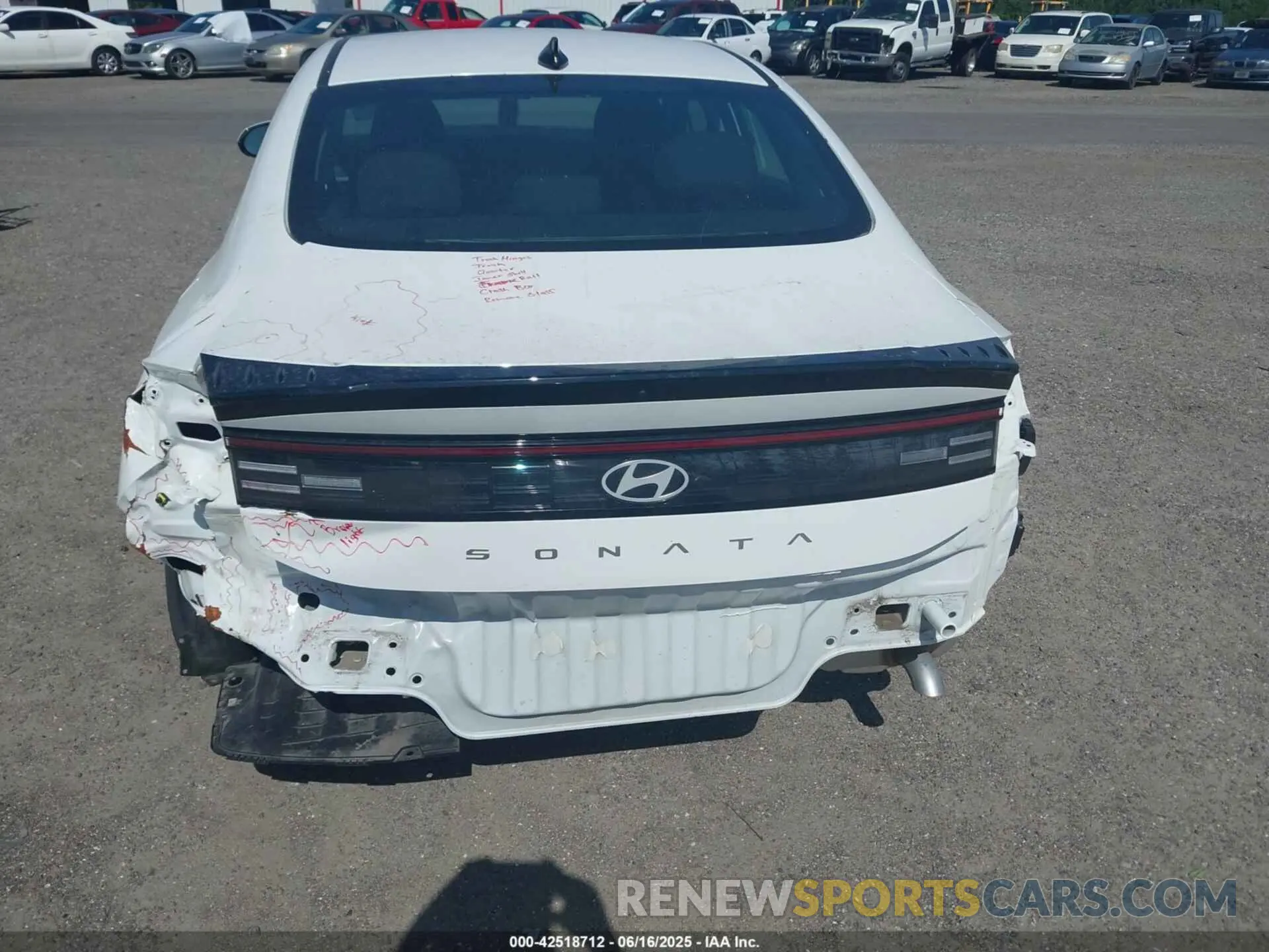 6 Photograph of a damaged car KMHL64JAXRA387038 HYUNDAI SONATA 2024
