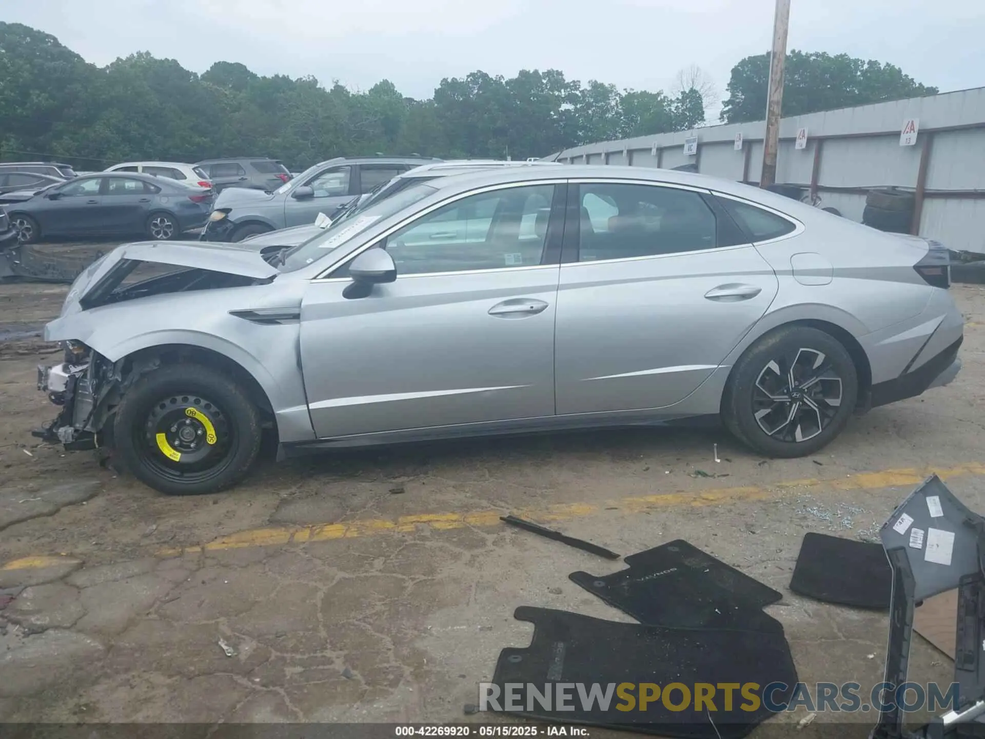 14 Photograph of a damaged car KMHL64JAXRA391963 HYUNDAI SONATA 2024