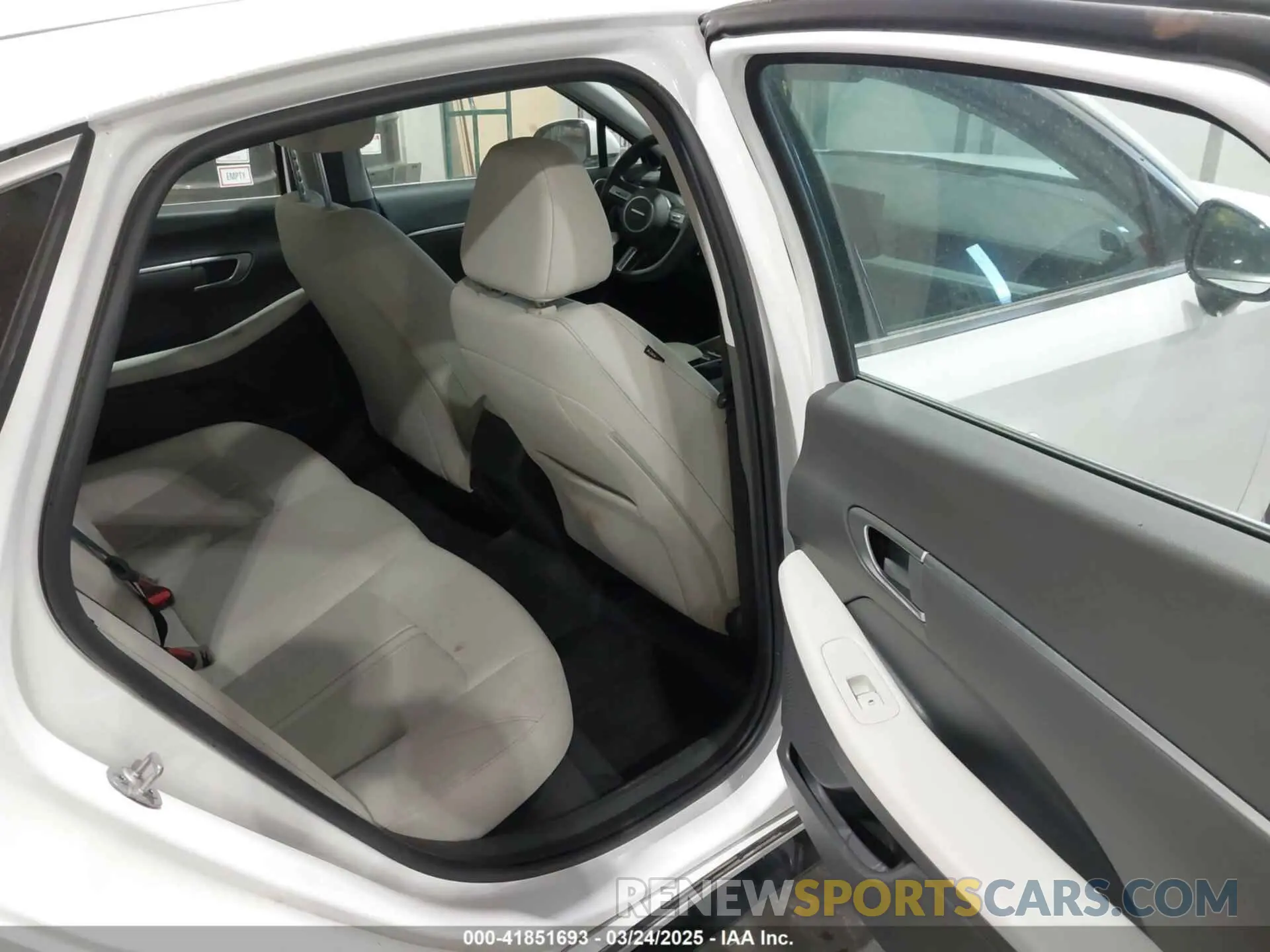 8 Фотография поврежденного автомобиля KMHL64JAXRA392482 HYUNDAI SONATA 2024