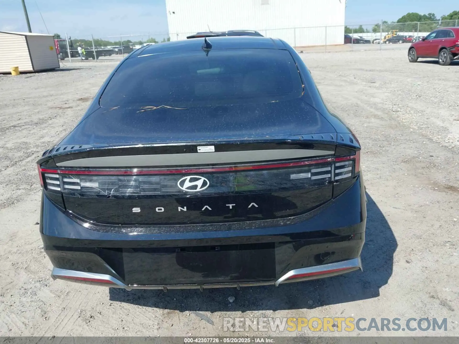 16 Photograph of a damaged car KMHL14JA4SA466449 HYUNDAI SONATA 2025