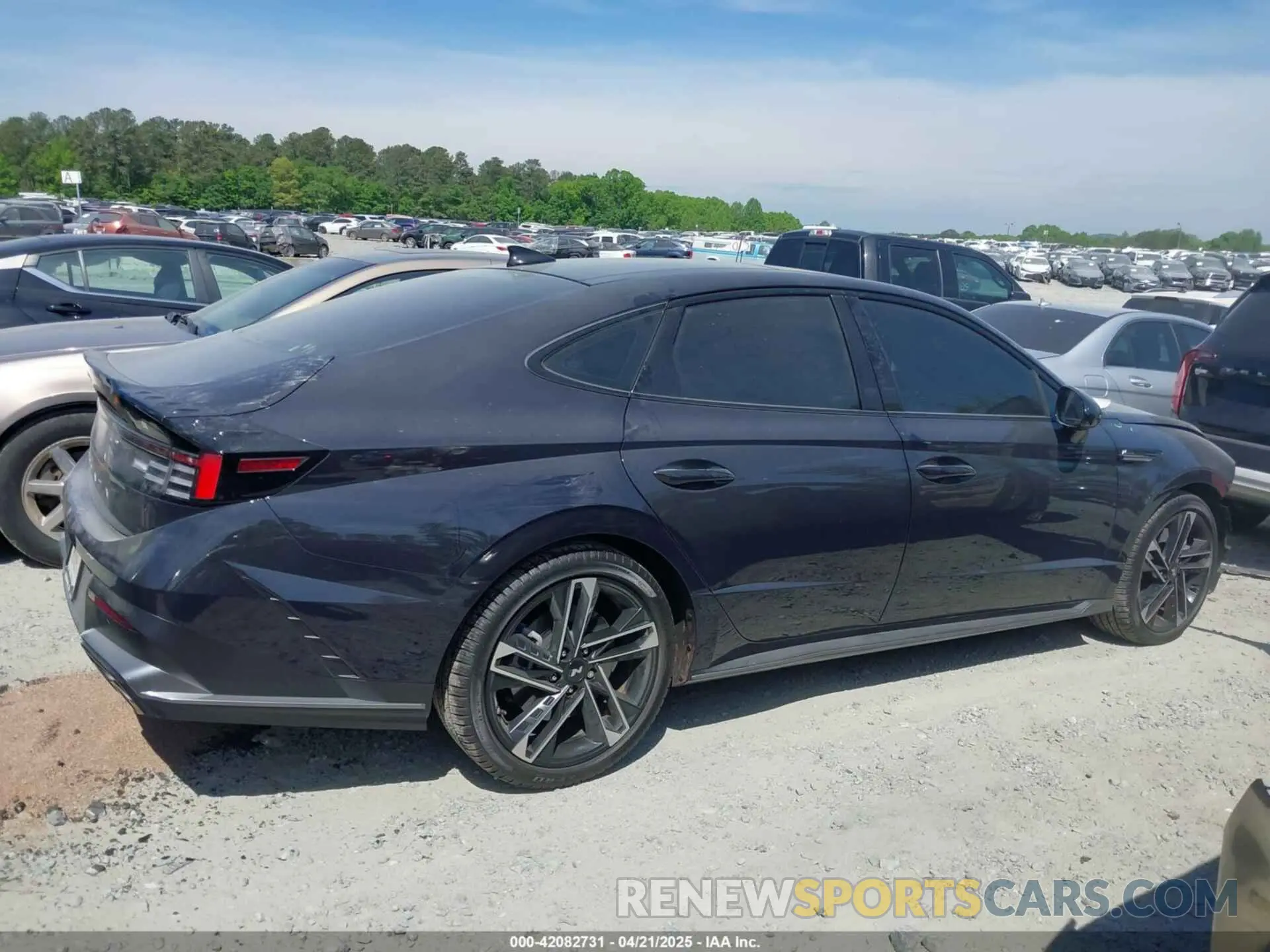 13 Photograph of a damaged car KMHL54JC0SA430778 HYUNDAI SONATA 2025