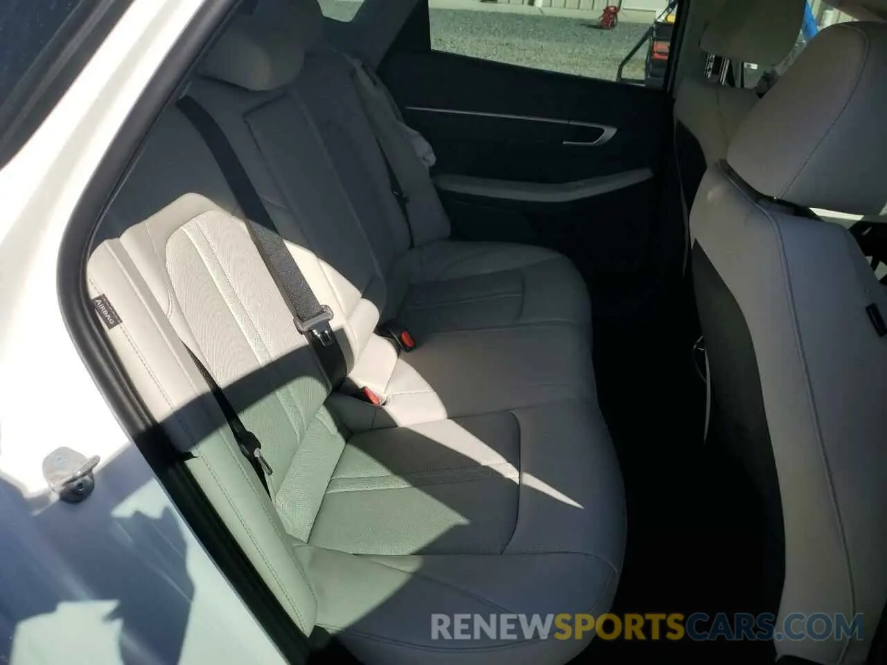 10 Photograph of a damaged car KMHL54JJ1SA115275 HYUNDAI SONATA 2025