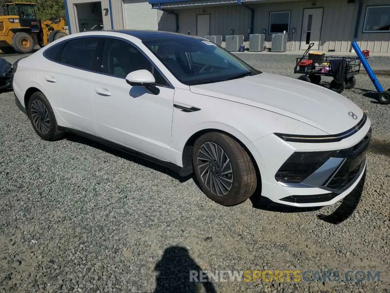 4 Photograph of a damaged car KMHL54JJ1SA115275 HYUNDAI SONATA 2025