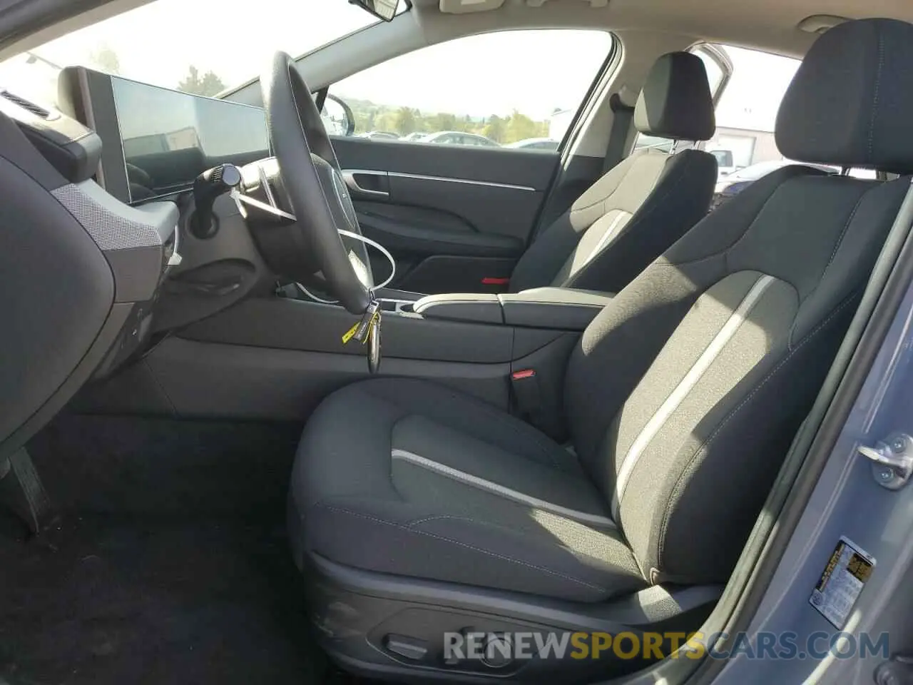 7 Photograph of a damaged car KMHL64JA0SA438682 HYUNDAI SONATA 2025