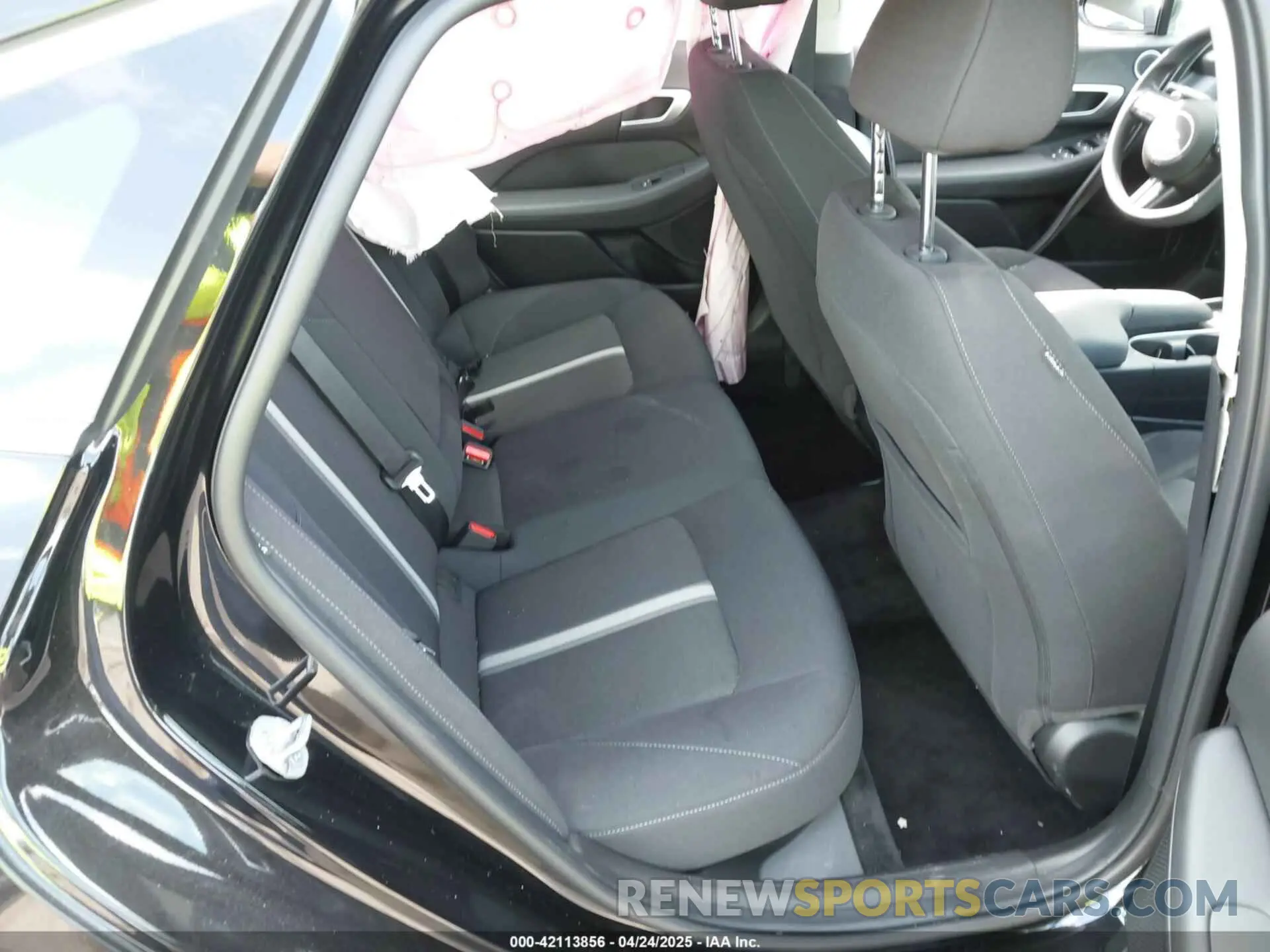 8 Photograph of a damaged car KMHL64JA0SA456471 HYUNDAI SONATA 2025