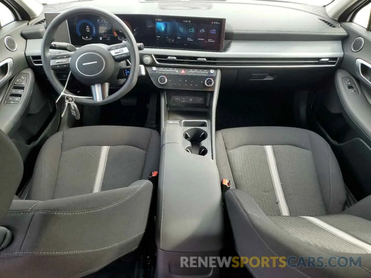 8 Photograph of a damaged car KMHL64JA0SA462061 HYUNDAI SONATA 2025