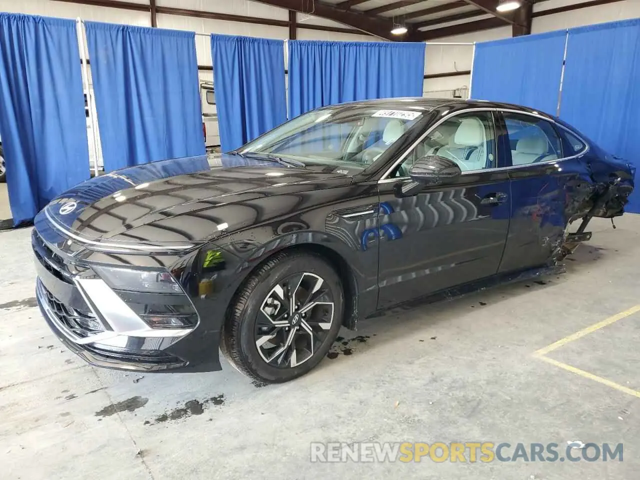 1 Photograph of a damaged car KMHL64JA2SA456407 HYUNDAI SONATA 2025