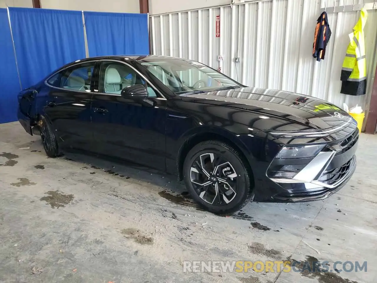 4 Photograph of a damaged car KMHL64JA2SA456407 HYUNDAI SONATA 2025