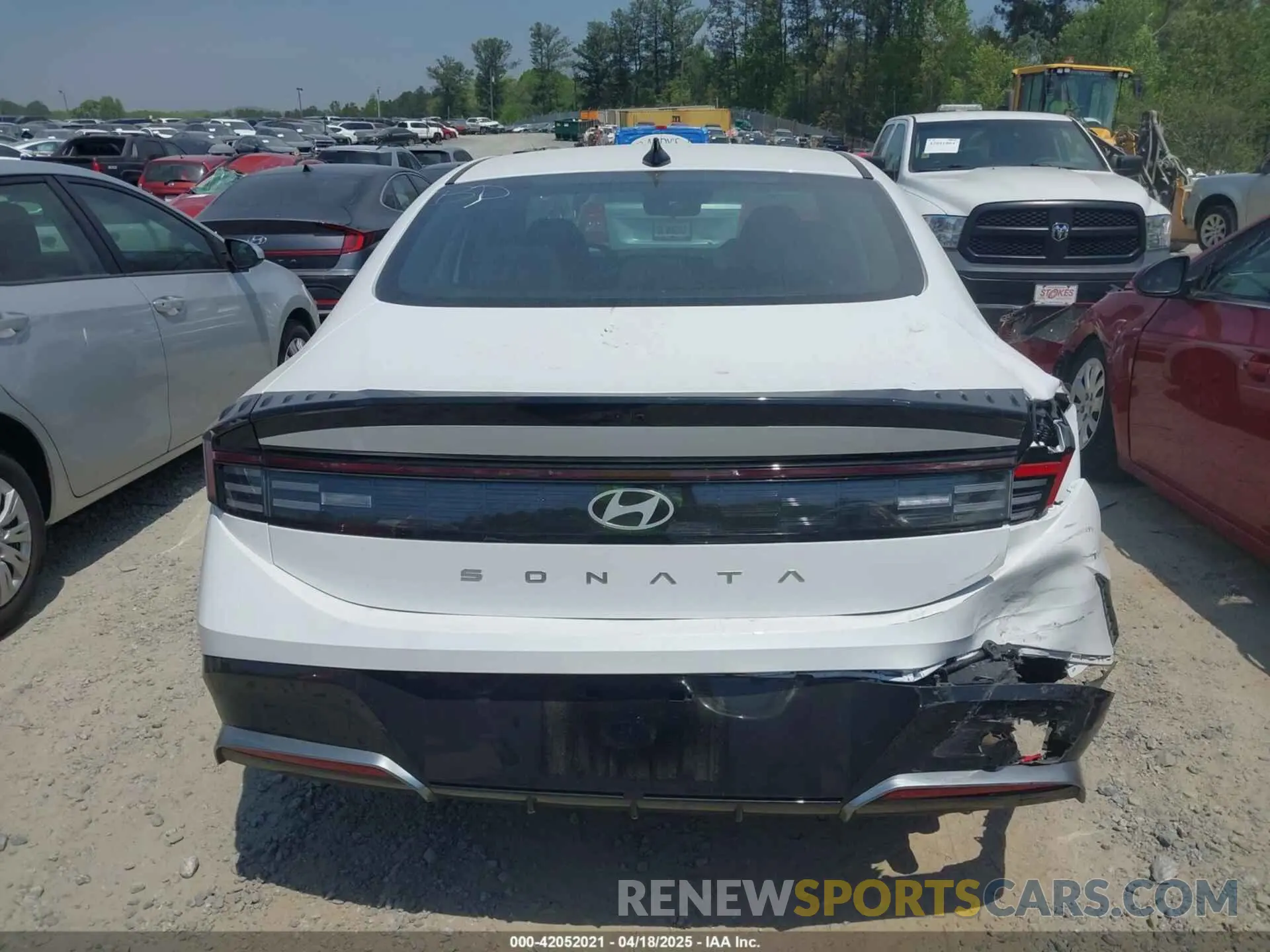 16 Photograph of a damaged car KMHL64JA2SA464443 HYUNDAI SONATA 2025