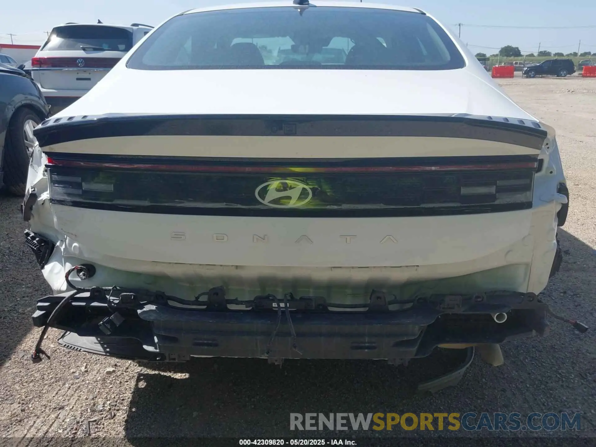 6 Photograph of a damaged car KMHL64JA4SA428723 HYUNDAI SONATA 2025