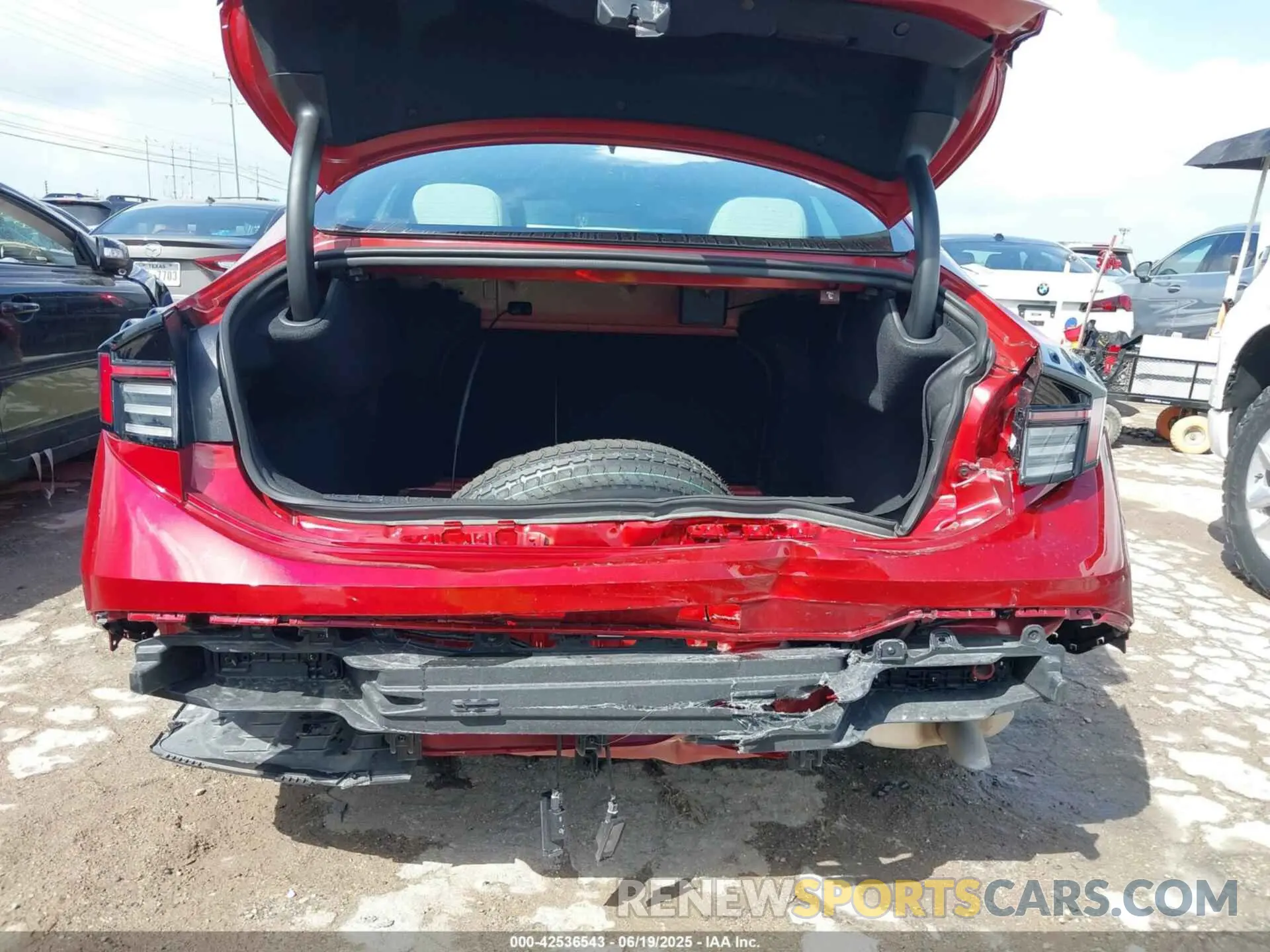 6 Photograph of a damaged car KMHL64JA5SA461875 HYUNDAI SONATA 2025